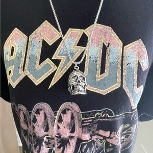 Skull necklace NWOT silver 12 inch chain heavy chain and skull